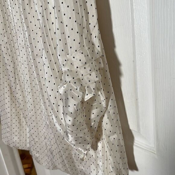 Beautiful Sara Michelle Pullover Blouse - Picture 4 of 4